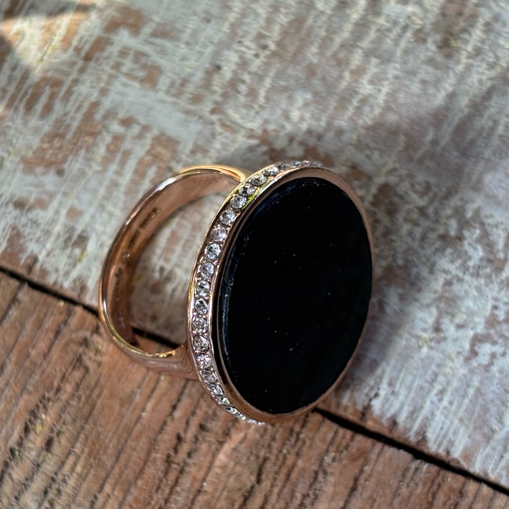 Kate Spade Black Onyx and Rose Gold Cocktail Ring size 7
